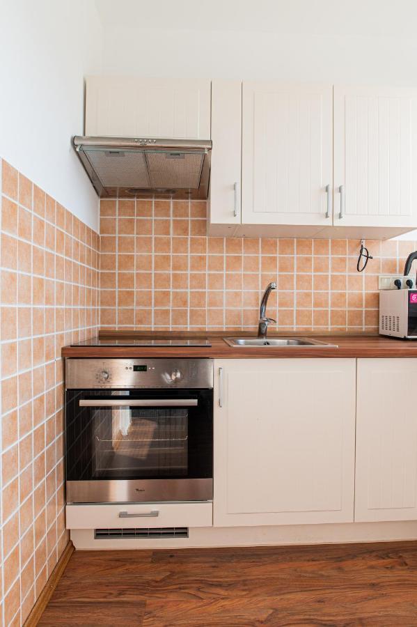 Private 1 Km From Center With Kitchen Bratislava